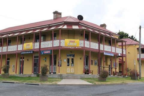 Commercial Hotel Walcha - Tourism Gold Coast 1