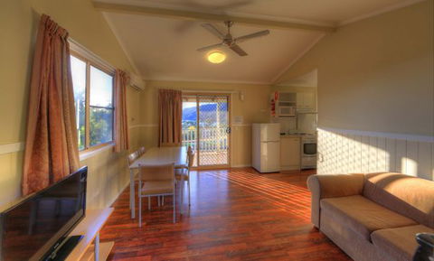 Inland Waters Holiday Parks Lake Glenbawn - Tourism Gold Coast 9