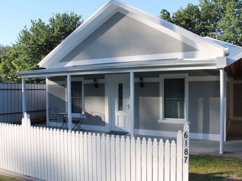 Jessie's Creek Cottage - Tourism Gold Coast 0