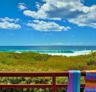 Surfside on Mollymook Beach - Tourism Gold Coast