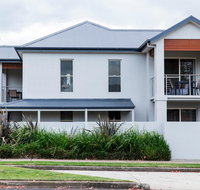 Stay Bathurst - Tourism Gold Coast