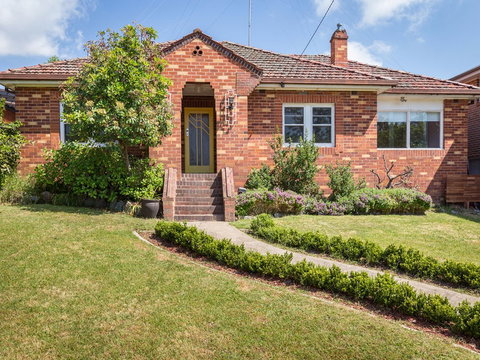 The Yellow Door Guesthouse - Tourism Gold Coast 0