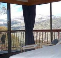 Guthega Inn  - Tourism Gold Coast