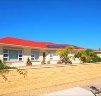 Christies Cottage for holidays and relocations. - Tourism Gold Coast
