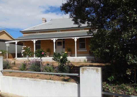 Book Keepers Cottage Waikerie - Tourism Gold Coast 0