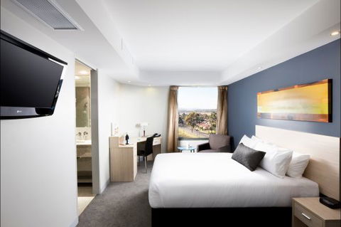Mantra Tullamarine Hotel - Tourism Gold Coast 3