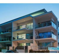 Unwind at 29 Breeze Penthouse - Tourism Gold Coast