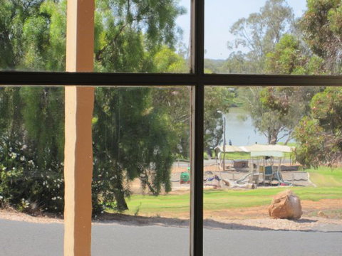 Carmines Antiques And Accommodation - Tourism Gold Coast 3