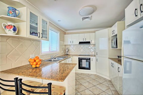 Aqua Leaf Apartment - Tourism Gold Coast 0