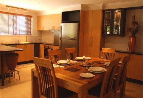 Amarco - Tourism Gold Coast 0