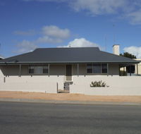 Jetty Views - Tourism Gold Coast