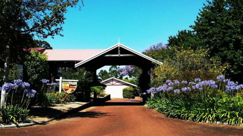Karri Forest Motel - Tourism Gold Coast 1