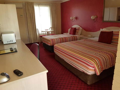 Golden Age Motor Inn - Tourism Gold Coast 17