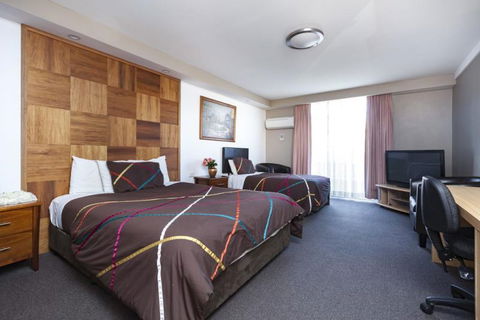 Golden Age Motor Inn - Tourism Gold Coast 10