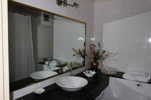 Golden Age Motor Inn - Tourism Gold Coast 16