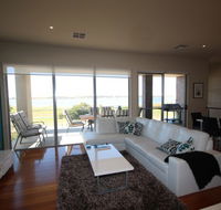 LJ Hooker Goolwa Holiday Rentals - 42 Underwood Avenue Goolwa Beach