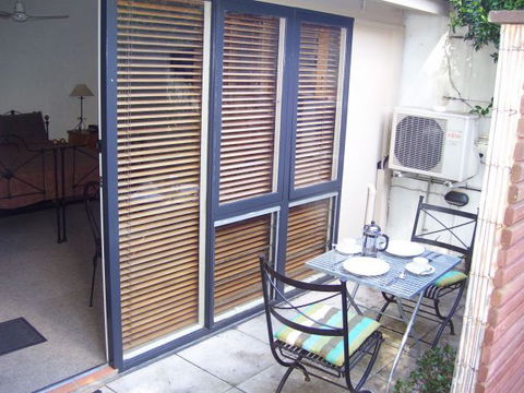 Garden Studio Unit - Tourism Gold Coast 3