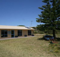 LJ Hooker Goolwa Holiday Rentals - 15 Eaton Avenue Goolwa Beach