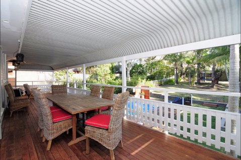 Poolside - Tourism Gold Coast 7