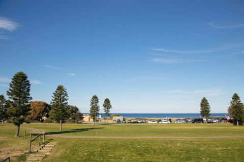 Reef Resort Apartments - Tourism Gold Coast 9