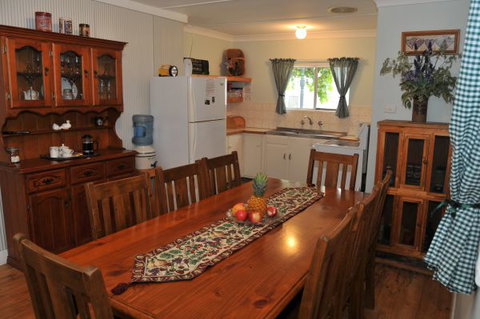 Ellenor Ivy Cottage - Tourism Gold Coast 1