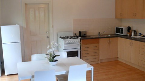 Deanswood Self Contained Accommodation - Tourism Gold Coast 3