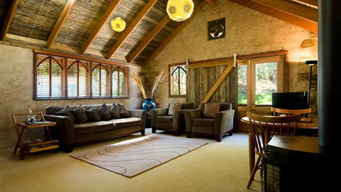 Frog Hollow Estate - Tourism Gold Coast 1