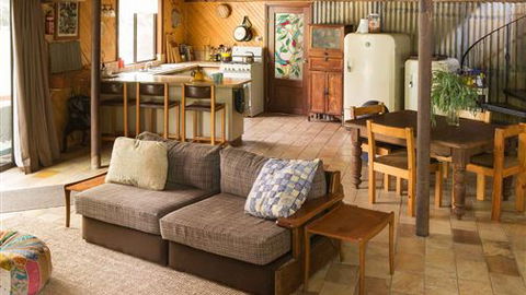 Schusters Lodge - Tourism Gold Coast 1