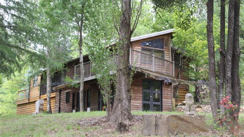 Buller Basecamp Retreat - Tourism Gold Coast 0