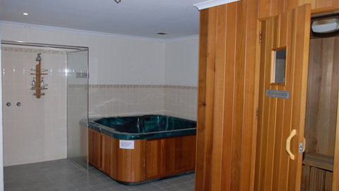 Summit Ridge Alpine Lodge - Tourism Gold Coast 6