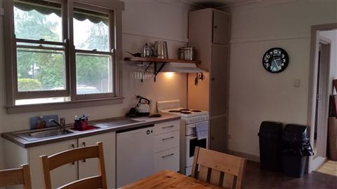 Lakeside Vista Holiday House - Tourism Gold Coast 1