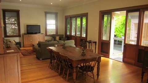 Abaleen House - Tourism Gold Coast 1