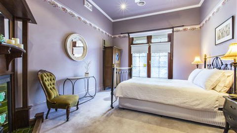 Avalon Guesthouse - Tourism Gold Coast 1