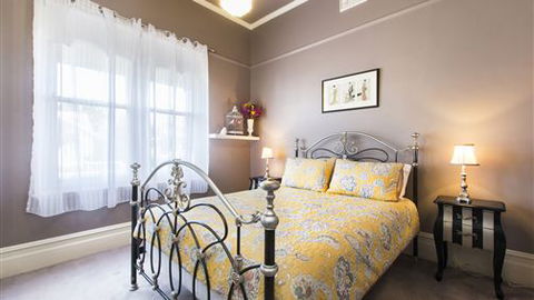 Avalon Guesthouse - Tourism Gold Coast 2