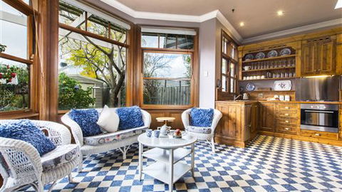 Avalon Guesthouse - Tourism Gold Coast 3