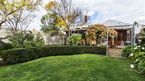Avalon Guesthouse - Tourism Gold Coast 6