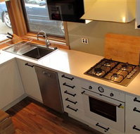 Wallace's - Crystal Creek Chalet 1 - Tourism Gold Coast