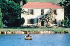 Adelaide Hills Country Cottages - Apple Tree Cottage - Tourism Gold Coast 0