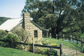 Adelaide Hills Country Cottages - Gum Tree Cottage - Tourism Gold Coast 0