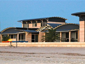 Baird Bay Ocean Eco Apartments - Tourism Gold Coast 0