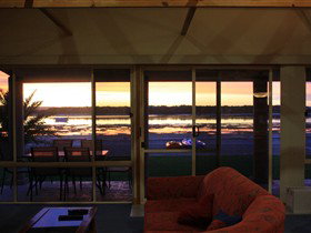 Baird Bay Ocean Eco Apartments - Tourism Gold Coast 3