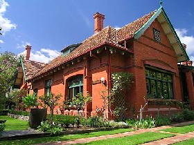 Buxton Manor - Musica Viva Apartment - Tourism Gold Coast 2