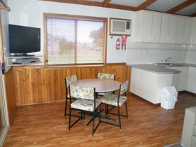 Edithburgh Caravan Park - Tourism Gold Coast 1