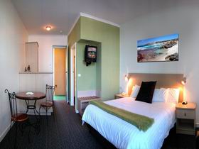 Kangaroo Island Seafront Resort - Tourism Gold Coast 1