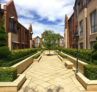 Majestic Old Lion Apartments - Tourism Gold Coast