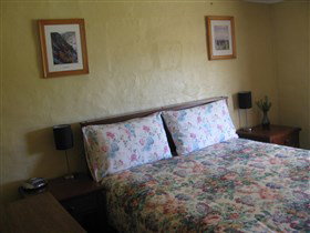 Southern Ocean Retreats - Goondooloo - Gold Coast 2