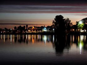 The Murray Dream Self Contained Moored Houseboat - Tourism Gold Coast 2