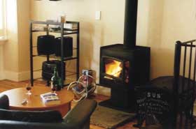 Wild Olive Cottage - Tourism Gold Coast 1
