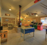 Acacia Snowy Motel - Tourism Gold Coast