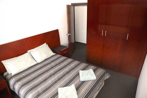 Across Country Motor Inn - Tourism Gold Coast 3